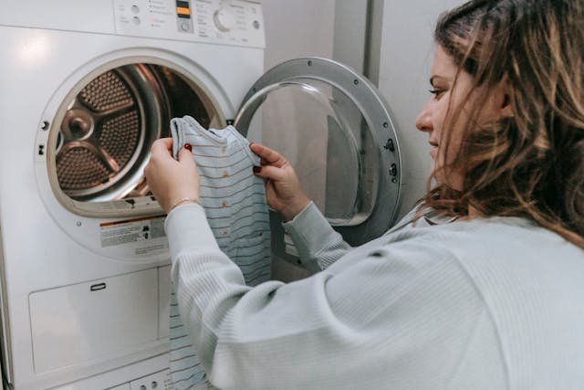 7 dicas para organizar uma lavanderia pequena