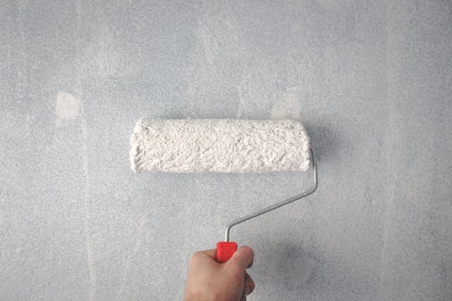 Como transformar ambientes pequenos com truques simples de cor